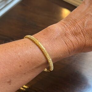 Elegant Gold Bracelet